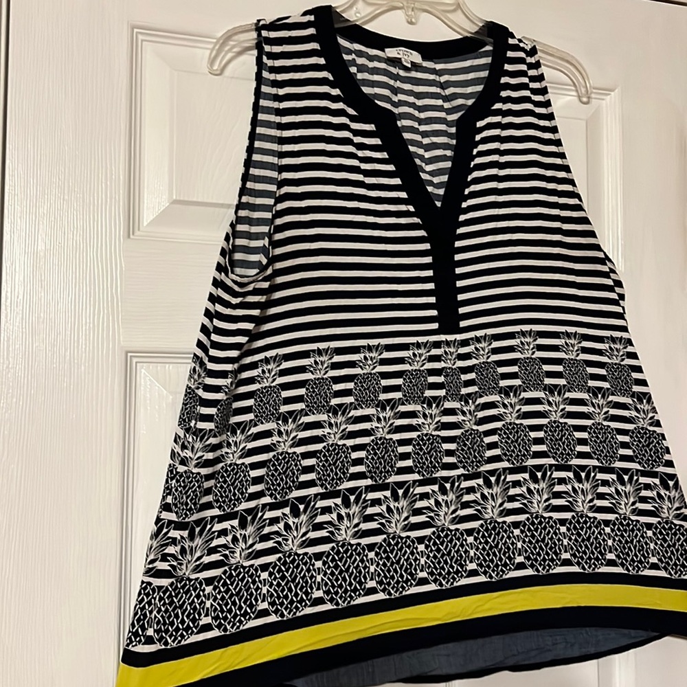 Crown & ivy size xl tank